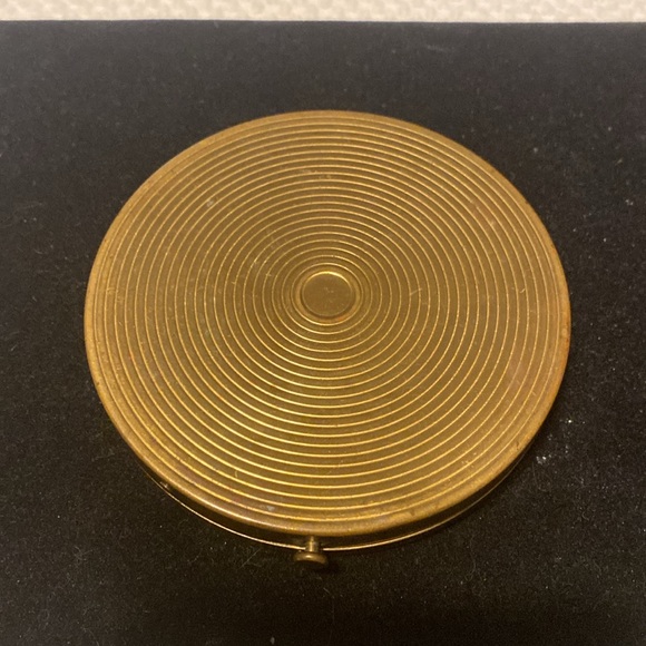 Vintage 1950’s Souvenir Niagara Falls compact - Picture 2 of 5